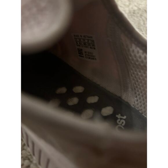 Women’s Baby Pink Adidas NMD size 8 (small stain on toe of shoe) - Picture 6 of 7